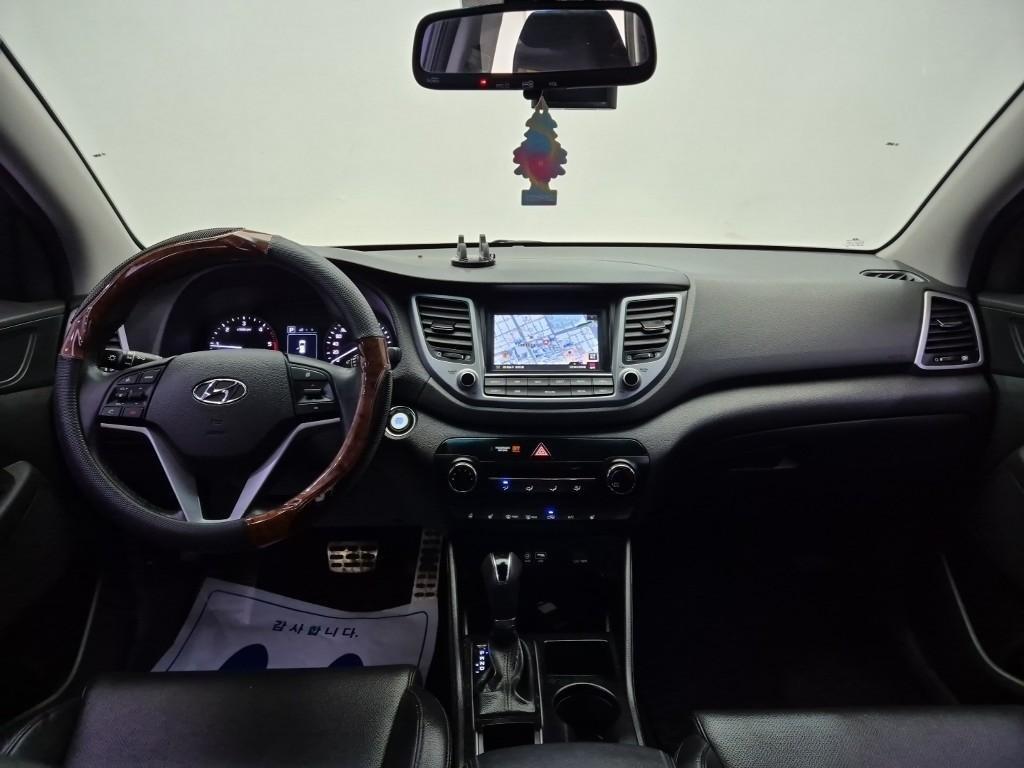 HYUNDAI Tucson - Vista 7