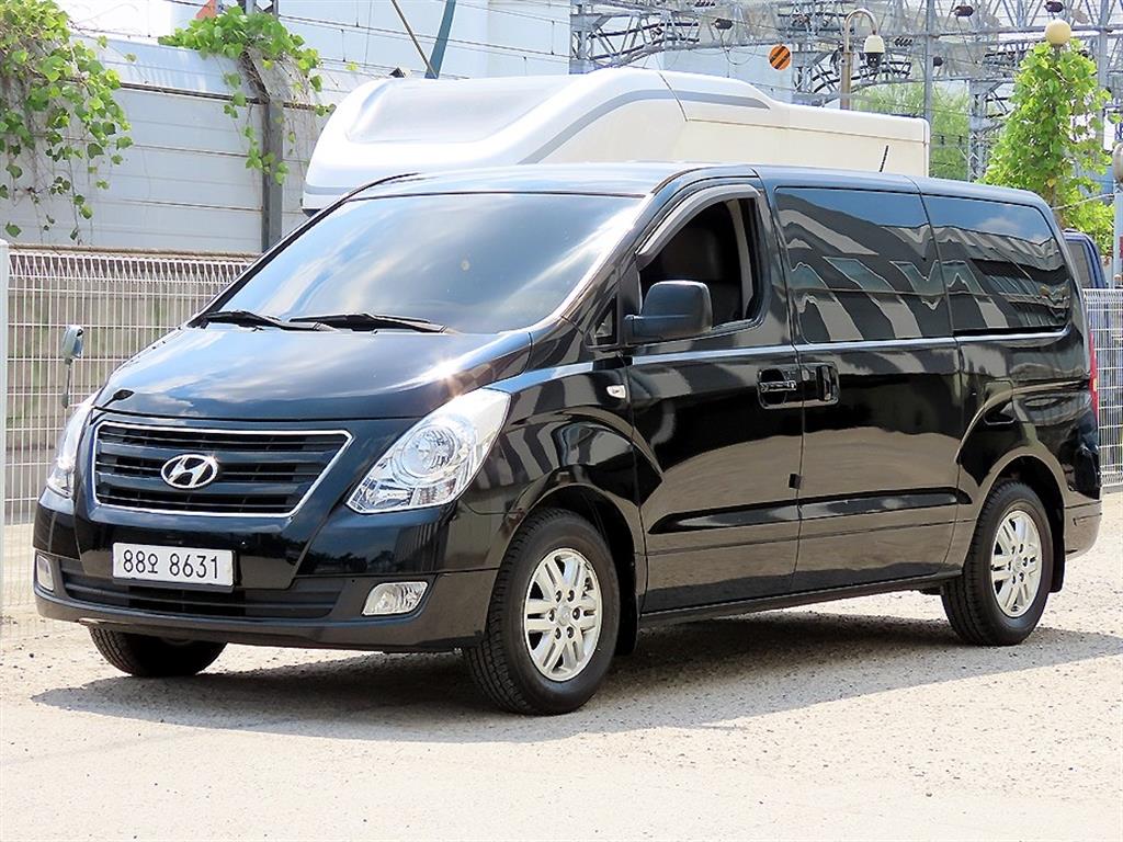HYUNDAI Starex - Vista 2