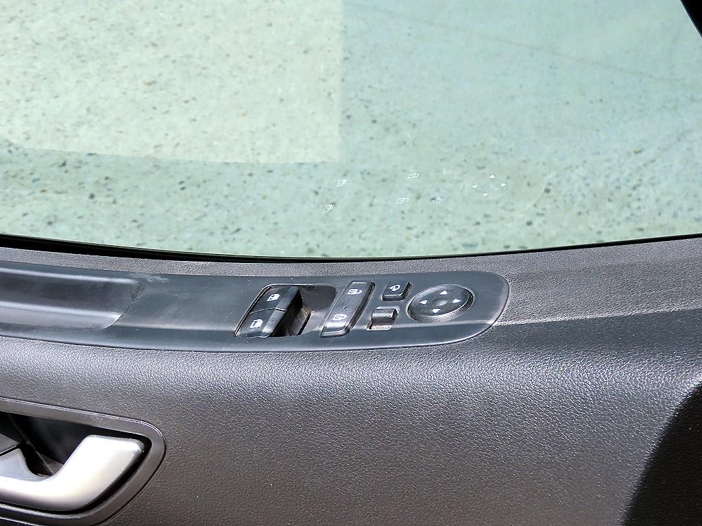 HYUNDAI Staria - Vista 11