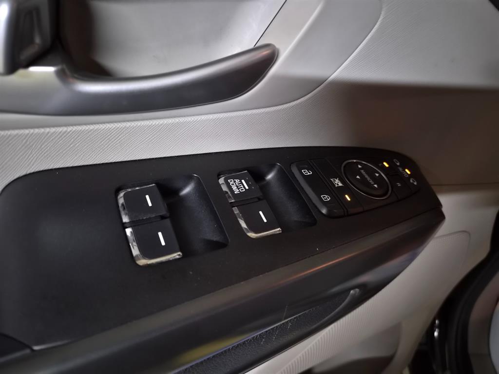 KIA Carnival 2019 Negro - Importación desde Corea - HF Imports Iquique - Foto 16