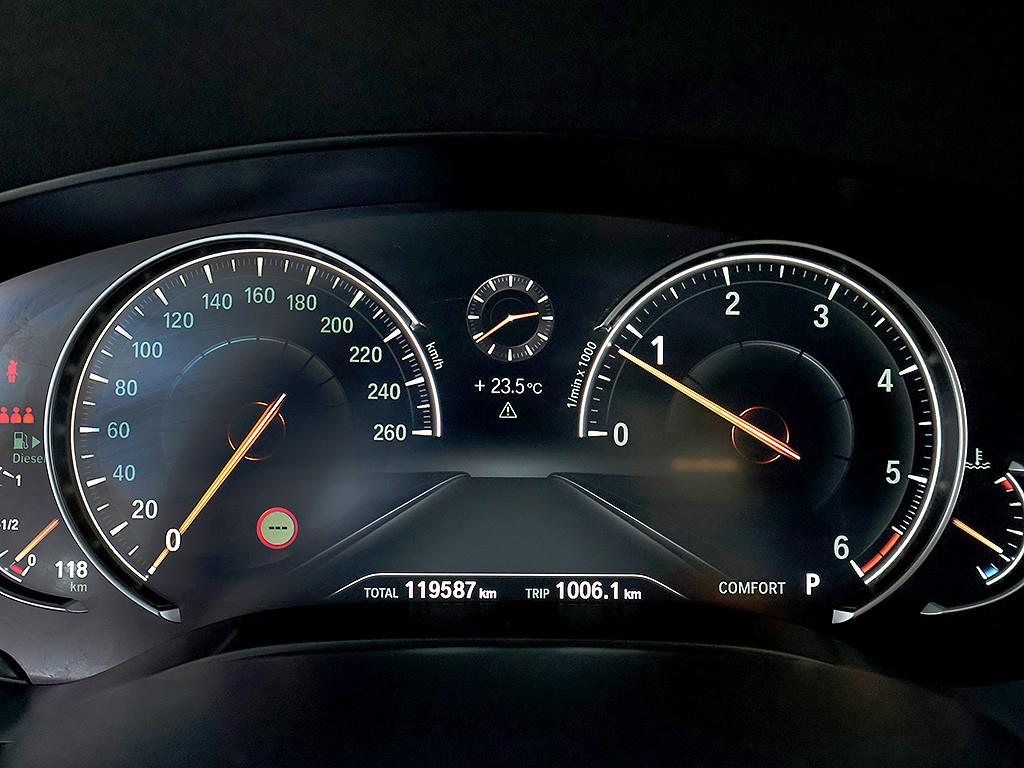 BMW 5 Series - Vista 11