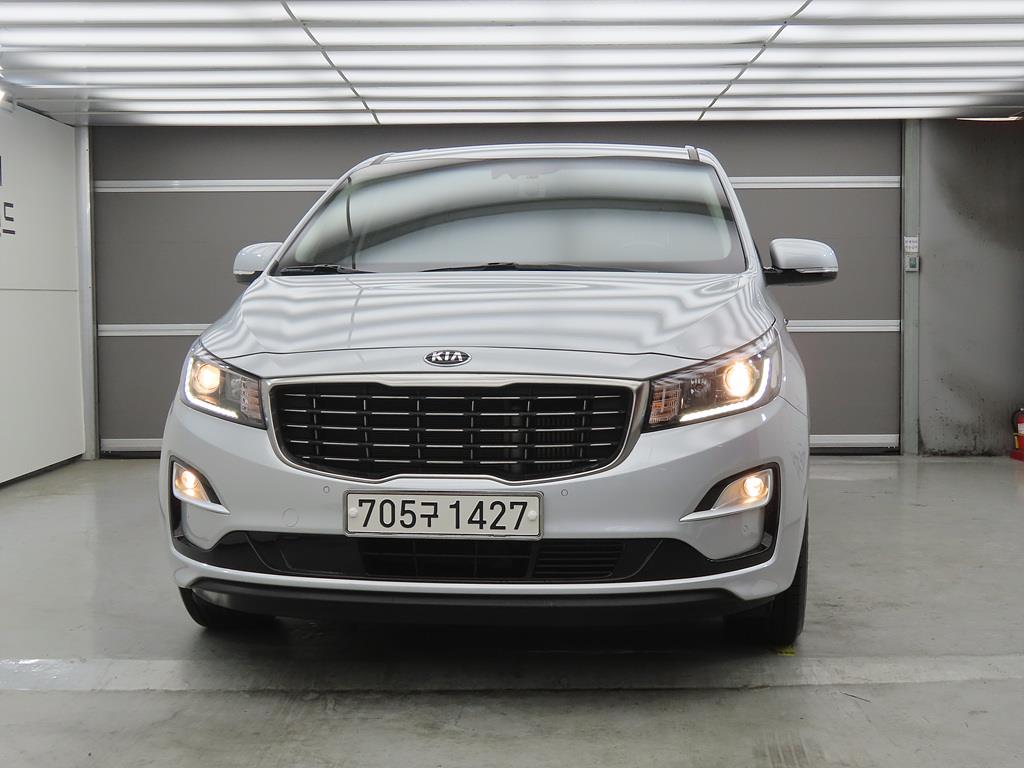 KIA Carnival - Vista 2