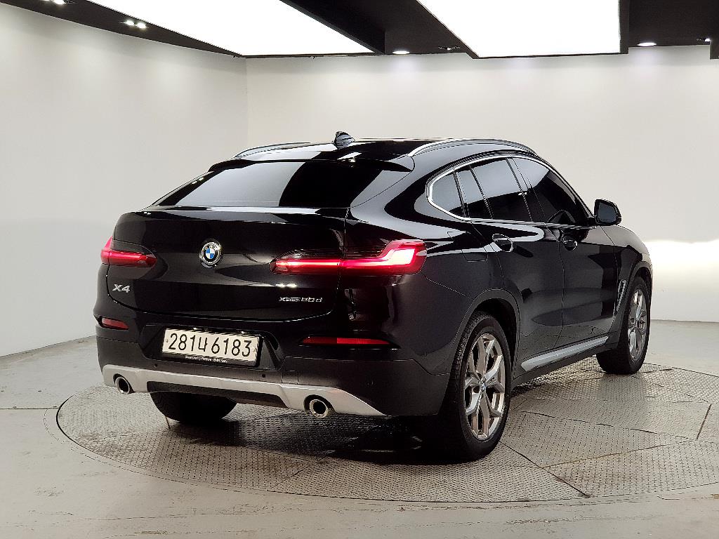 BMW X4 - Vista 4