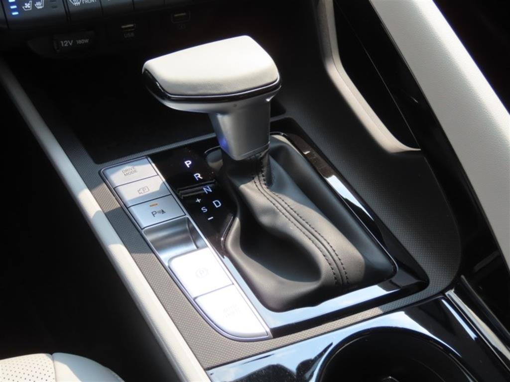 HYUNDAI Avante - Vista 11