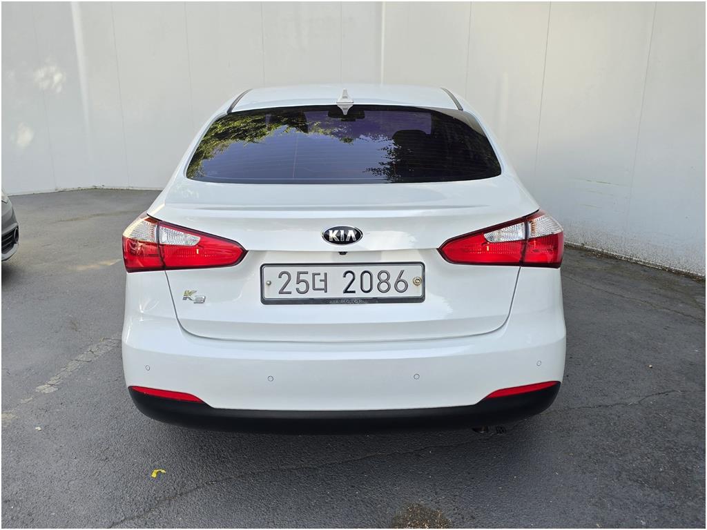 KIA K3 - Vista 4