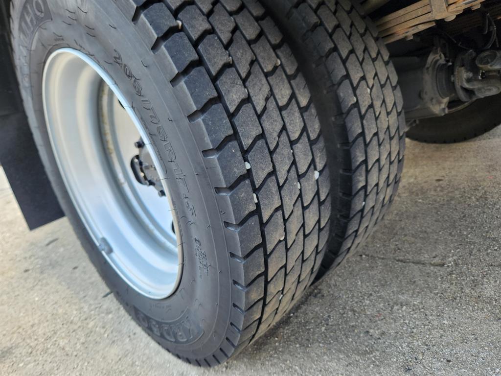 medium and large cargo truck 2023 Blanco - Importación desde Corea - HF Imports Iquique - Foto 20
