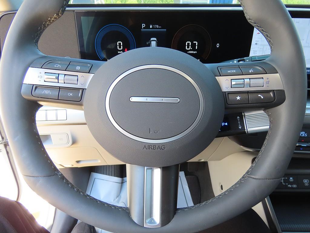 HYUNDAI Kona - Vista 10