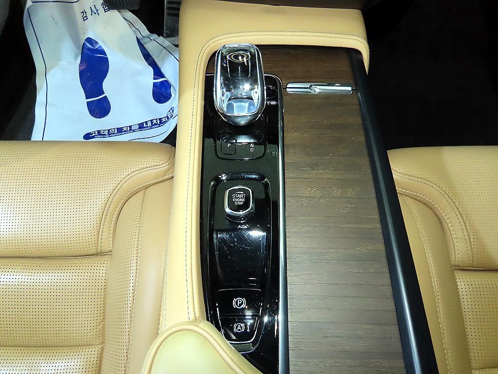 Volvo S90 - Vista 12