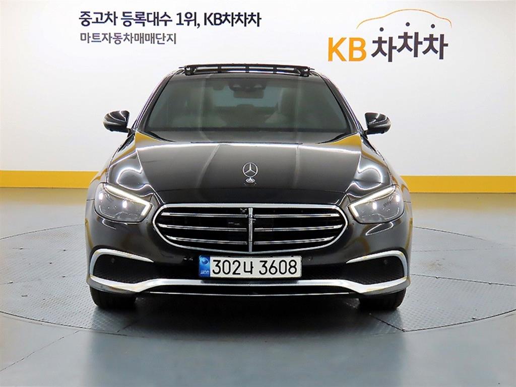 Mercedes Benz E class 2021 Negro - Importación desde Corea - HF Imports Iquique - Foto 1