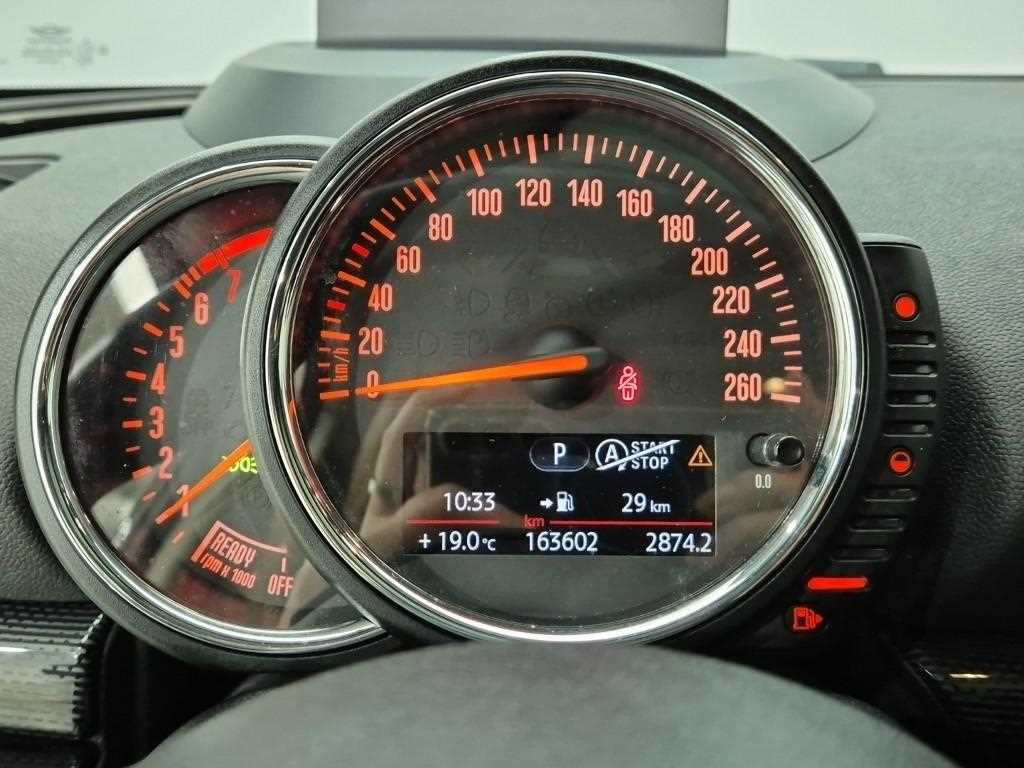 Mini Clubman - Vista 6