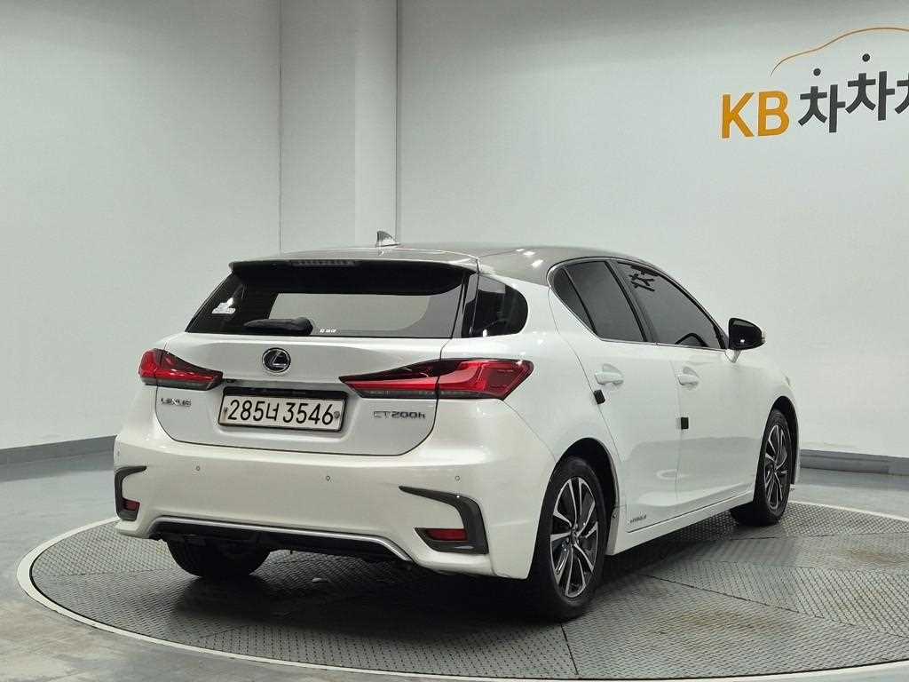 Lexus CT - Vista 3