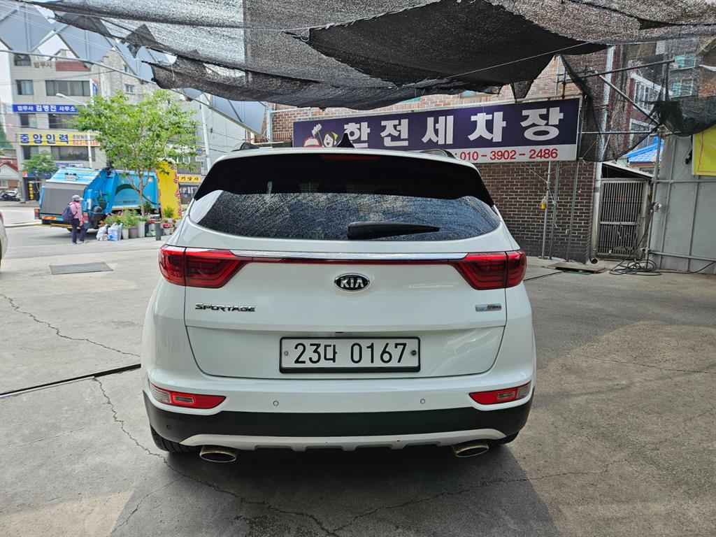 KIA Sportage - Vista 4