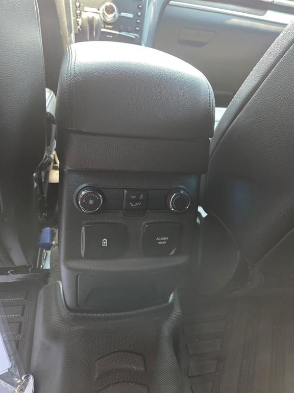 Ford Explorer - Vista 8