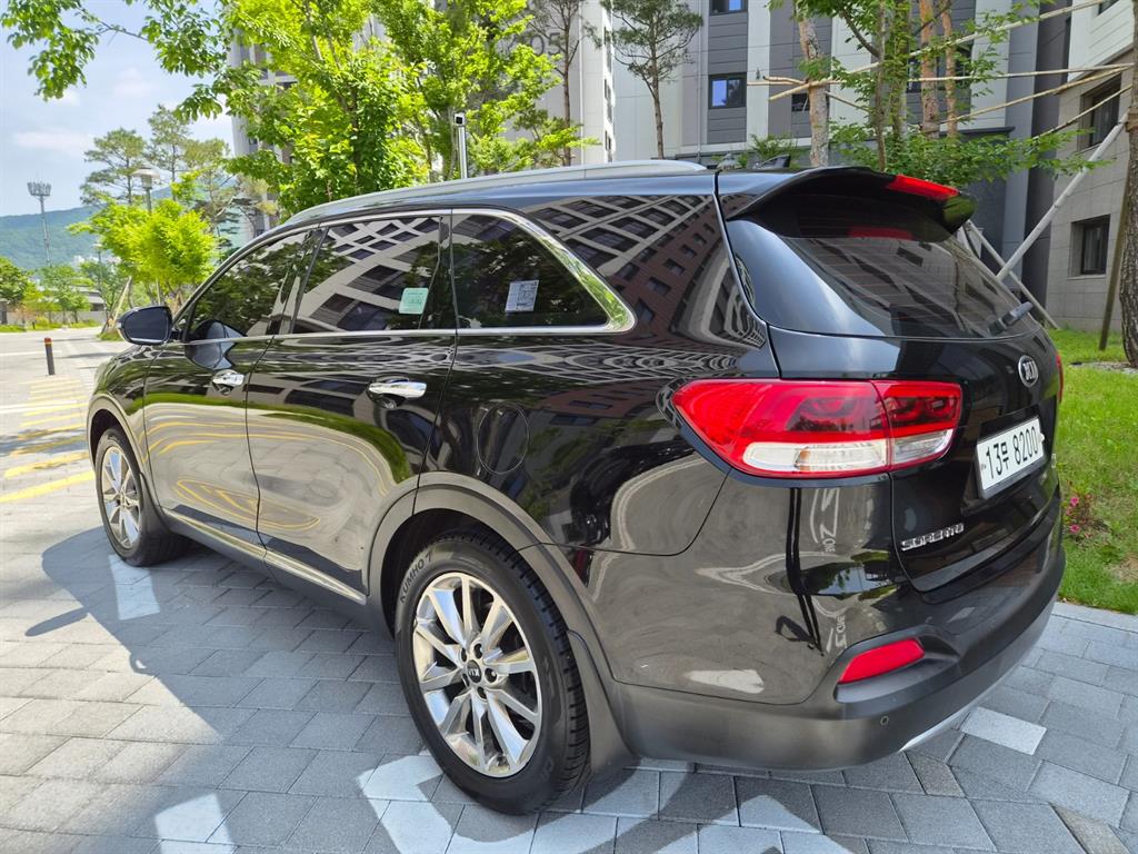 KIA Sorento - Vista 3