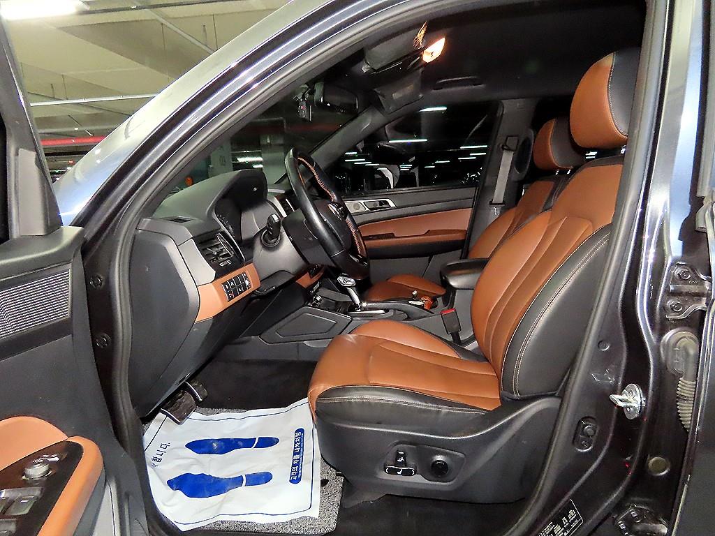 Ssangyong Rexton - Vista 6