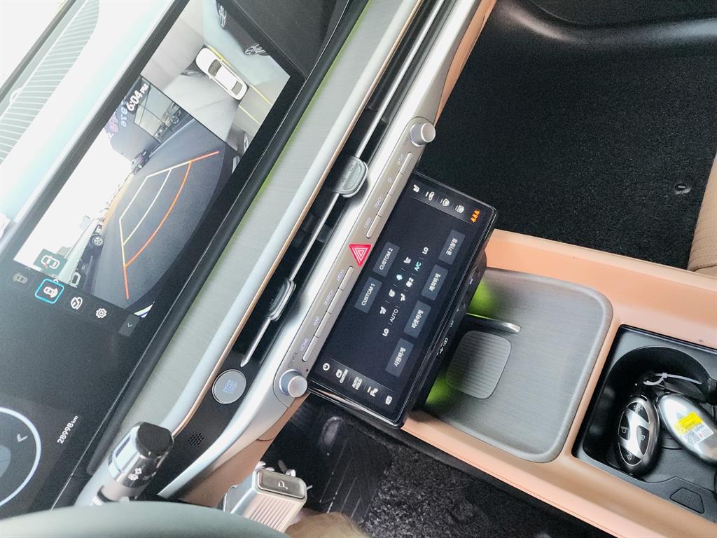 HYUNDAI Grandeur - Vista 11