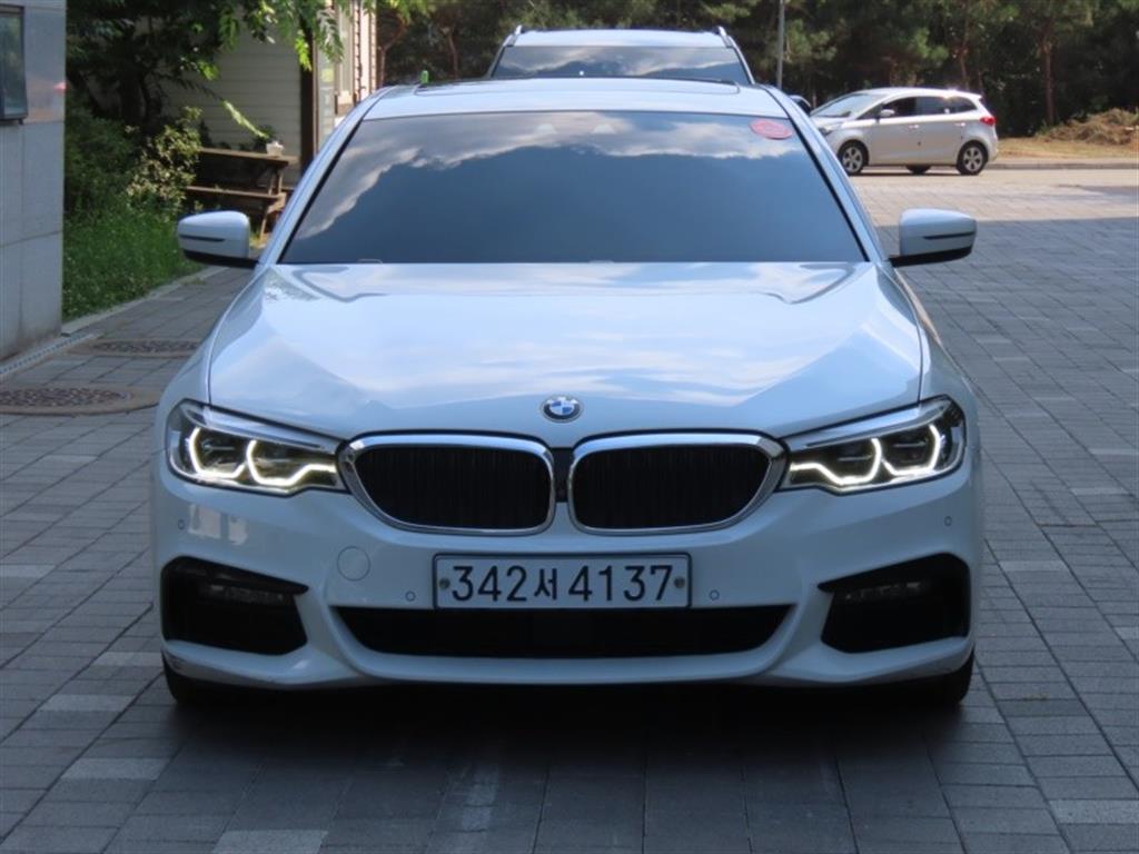 BMW 5 Series 2019 - Importación desde Corea - HF Imports Iquique - Foto 1