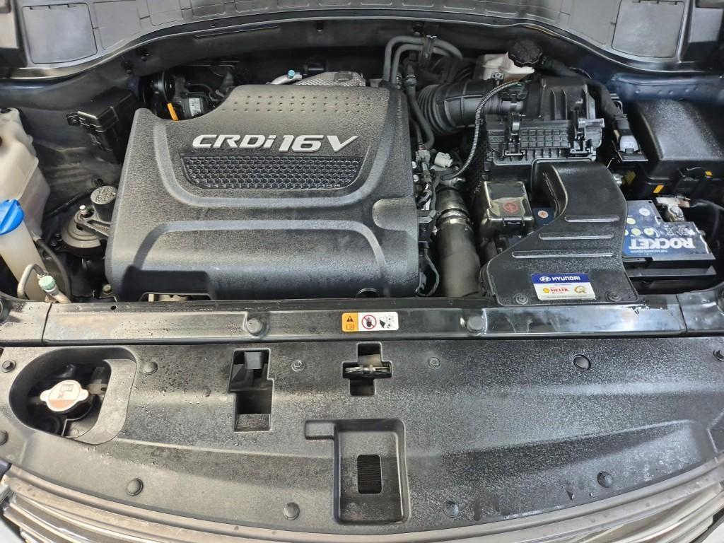 HYUNDAI Maxcruz - Vista 5