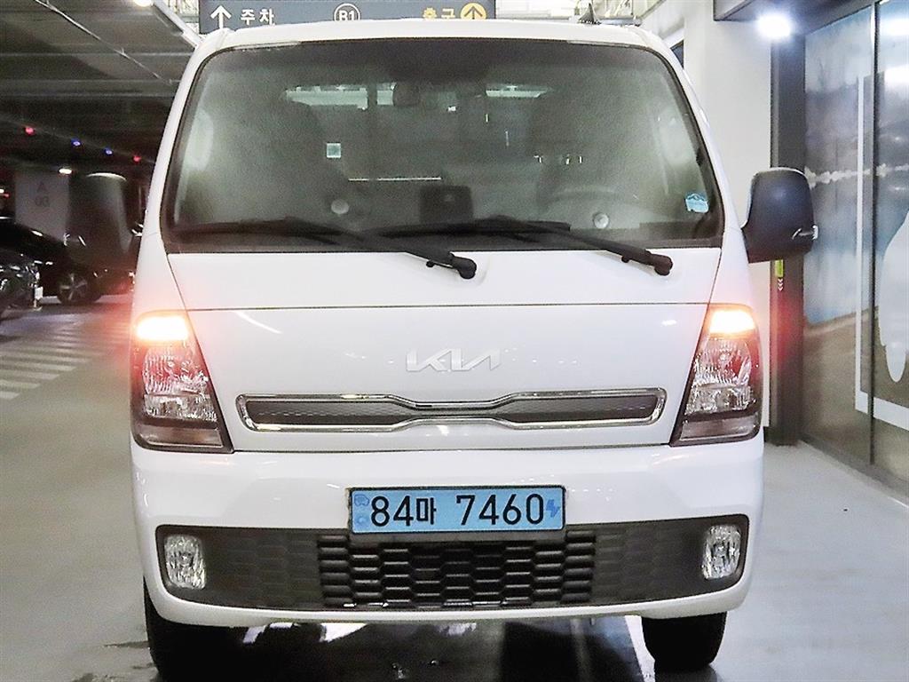 Small Truck Cargo (small) - Vista 2