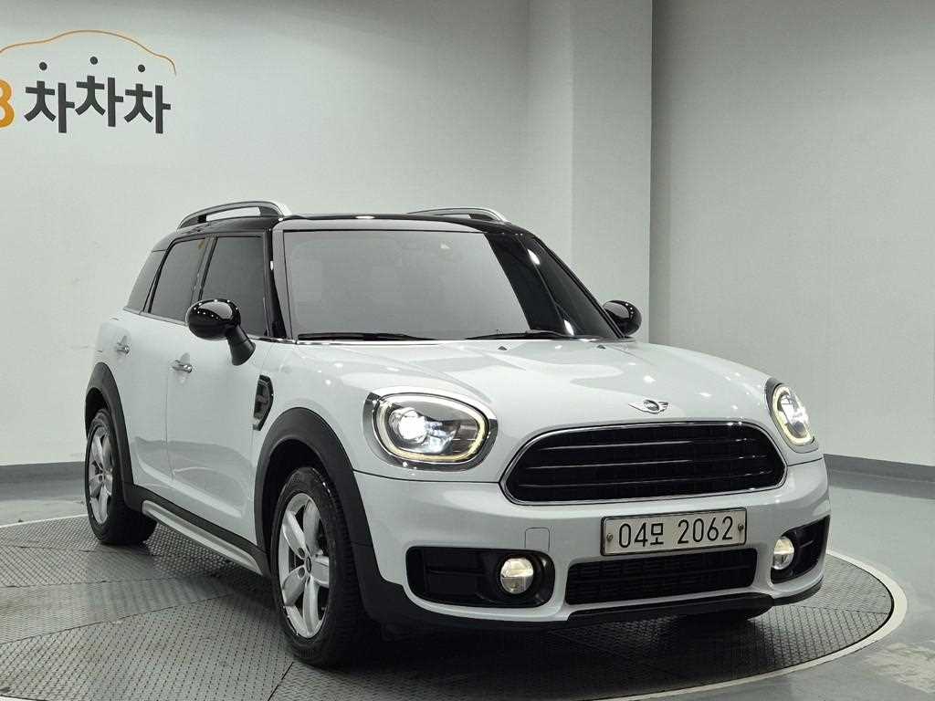 Mini Countryman - Vista 4