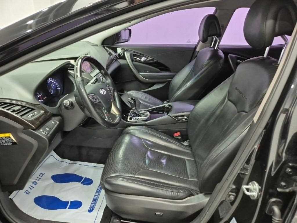 HYUNDAI Grandeur 2012 Negro - Importación desde Corea - HF Imports Iquique - Foto 13
