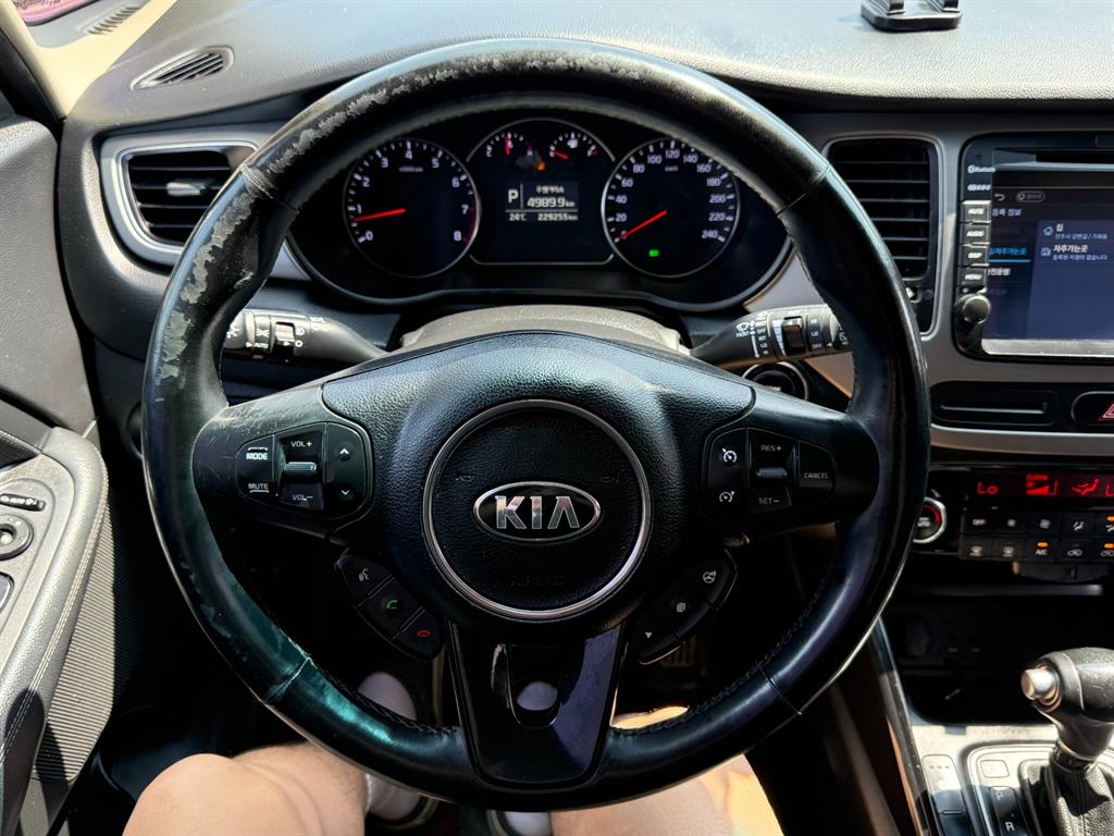 KIA Carens 2014 Gris - Importación desde Corea - HF Imports Iquique - Foto 16