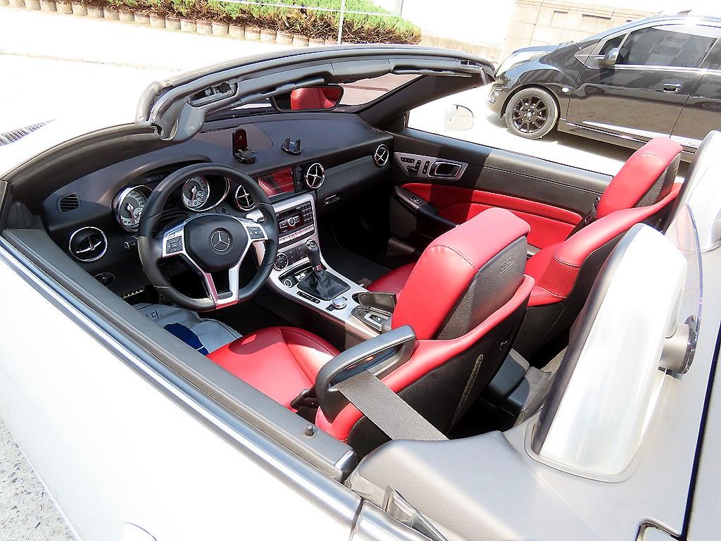 Mercedes Benz SLK Class - Vista 10