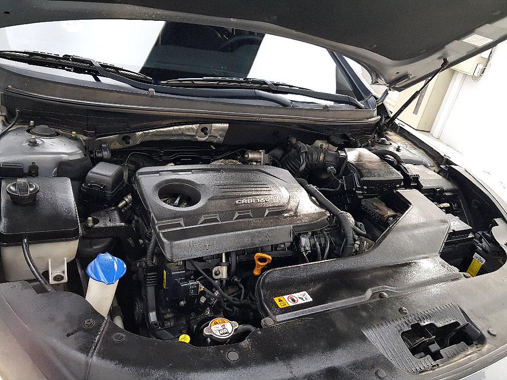 HYUNDAI Sonata - Vista 6