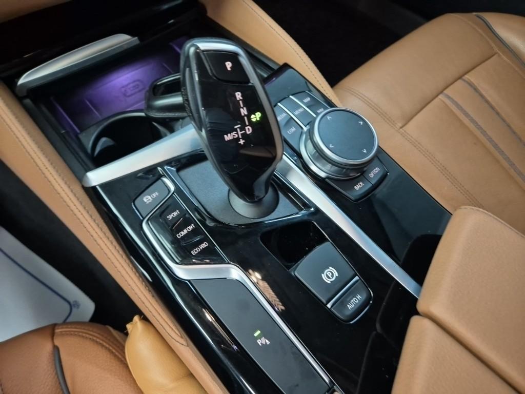 BMW 5 Series - Vista 11