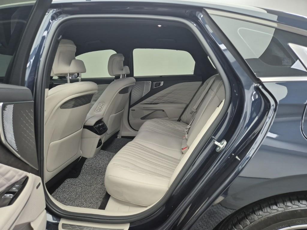 KIA K8 - Vista 12