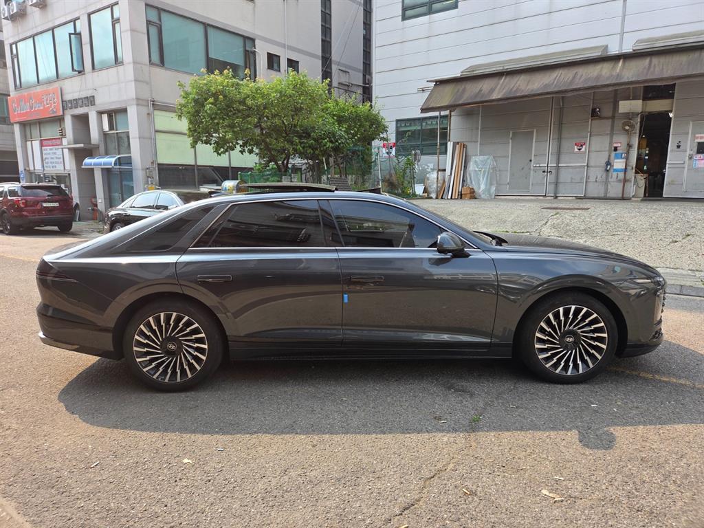 HYUNDAI Grandeur - Vista 5