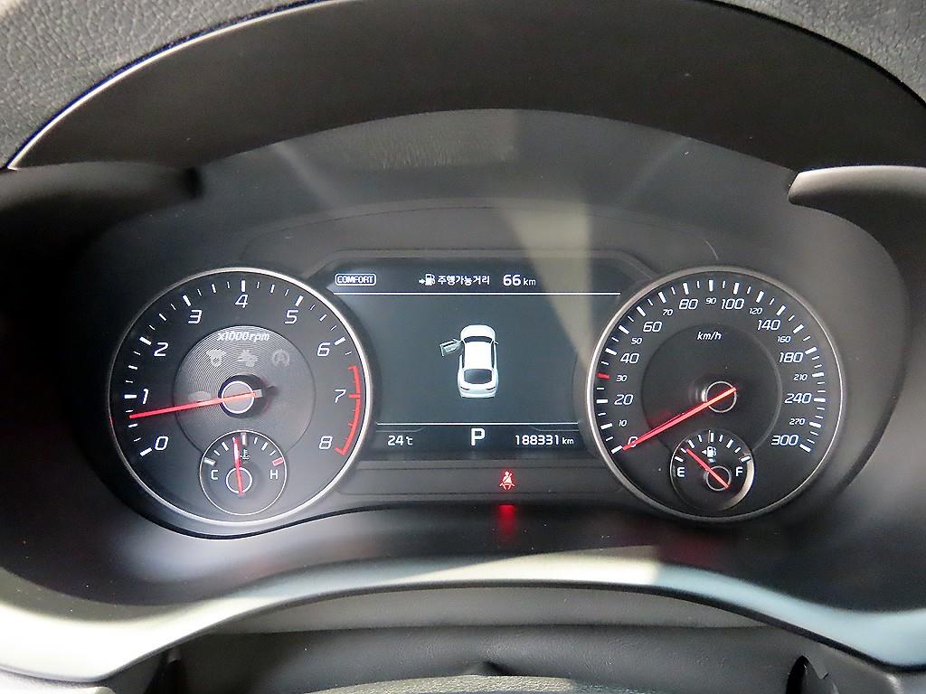 KIA Stinger - Vista 9