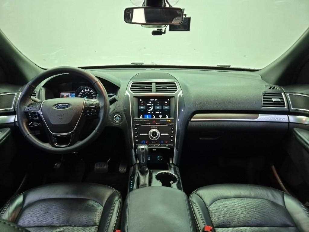 Ford Explorer - Vista 7