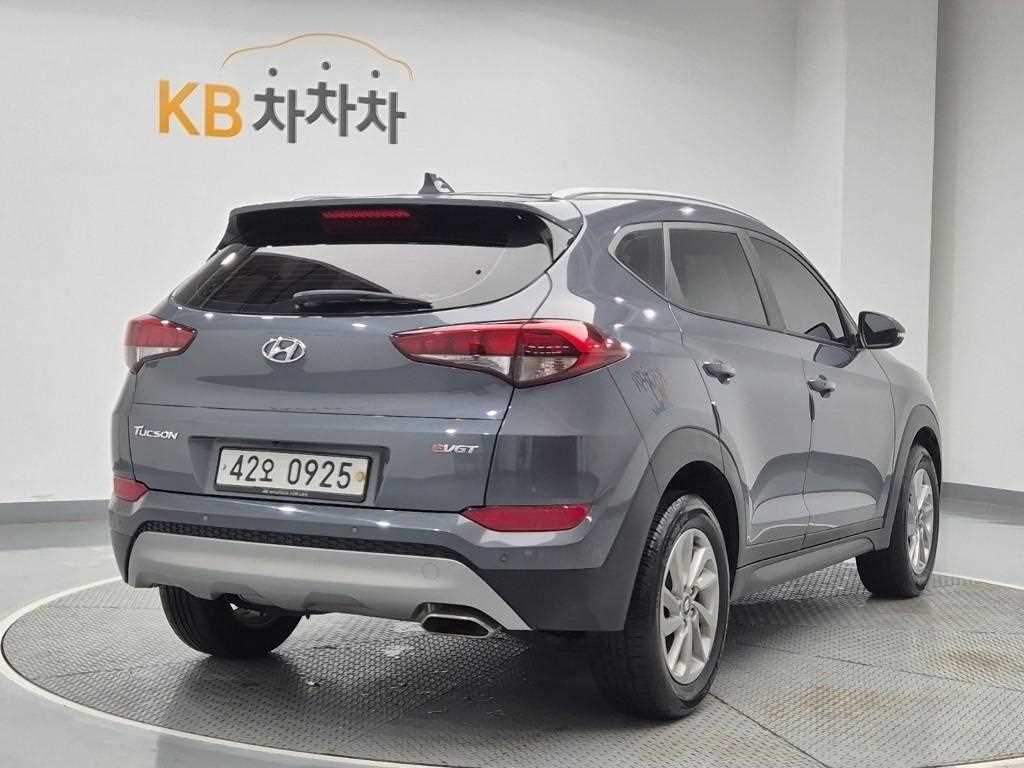 HYUNDAI Tucson - Vista 3