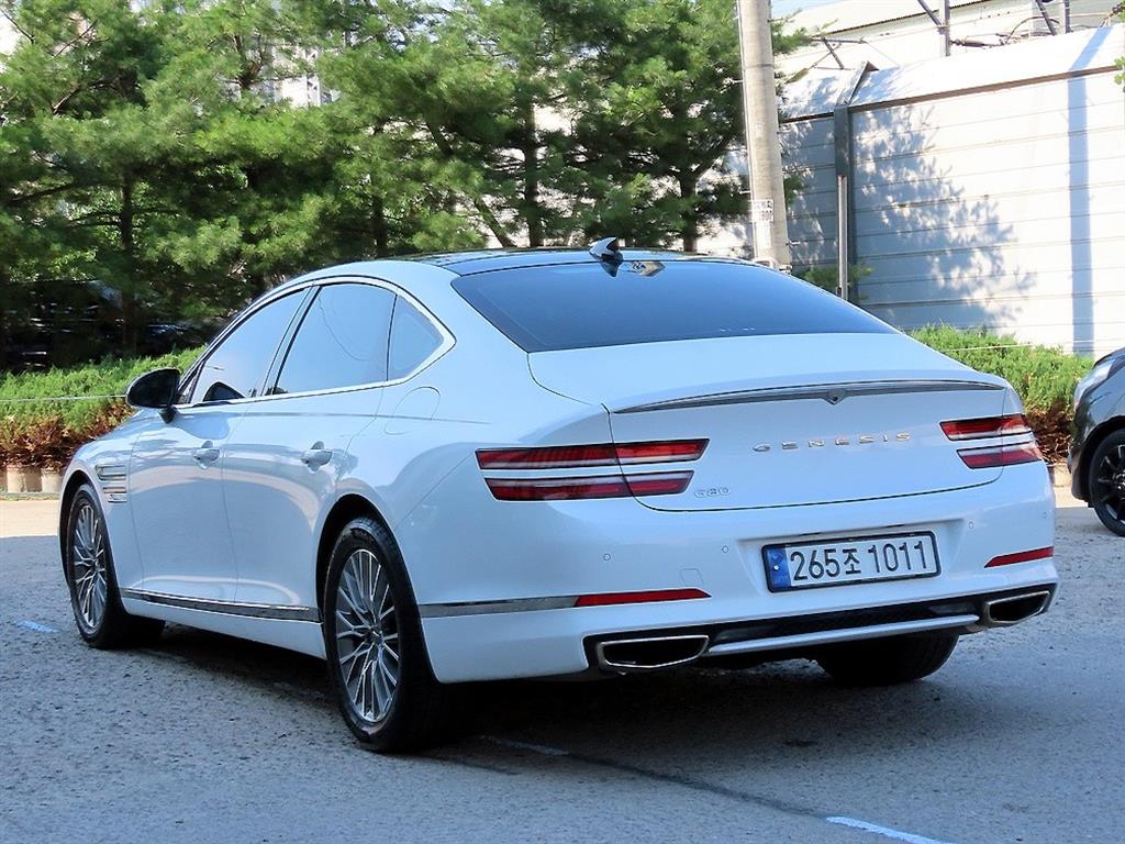 Genesis G80 - Vista 3
