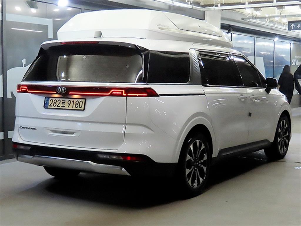 KIA Carnival - Vista 4