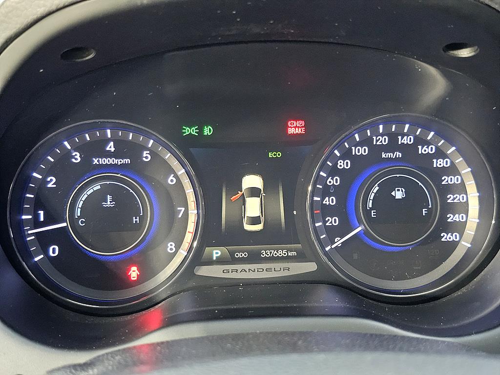 HYUNDAI Grandeur - Vista 7