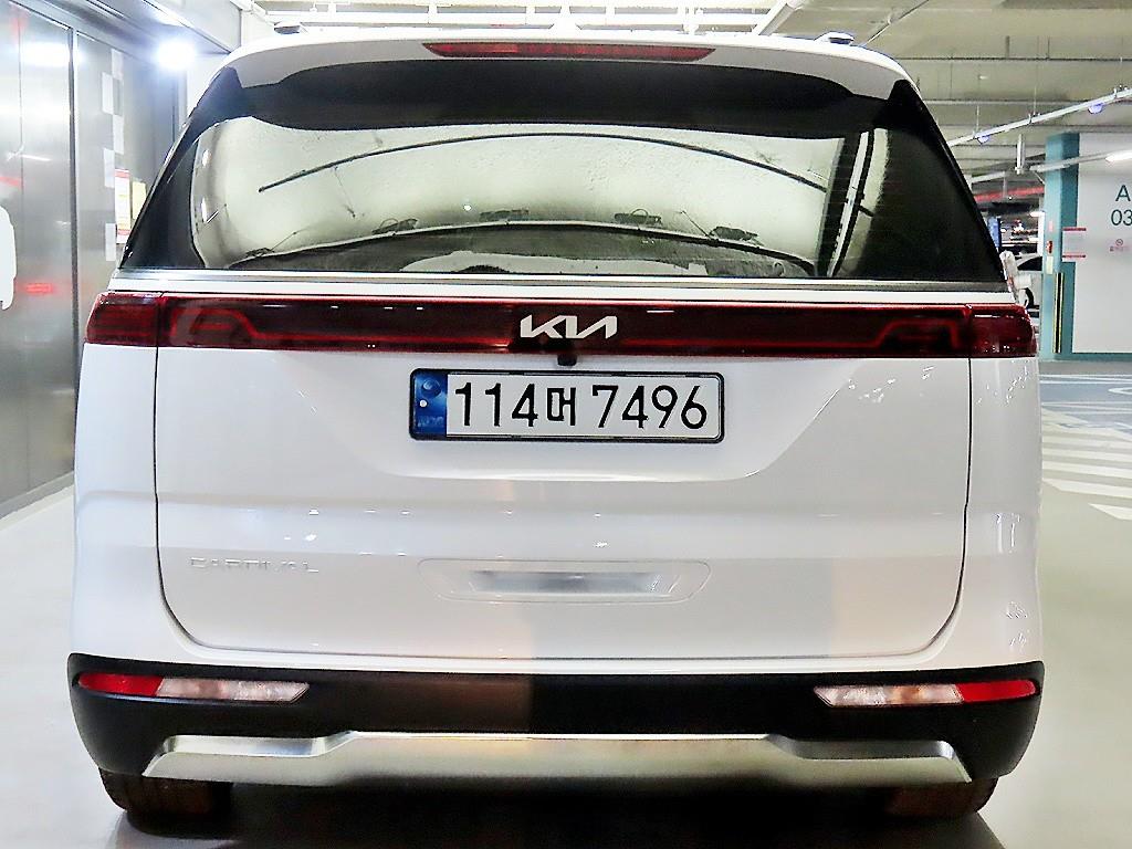 KIA Carnival - Vista 5