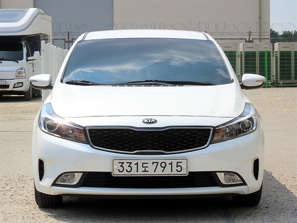 KIA K3 2017 Blanco - Importación desde Corea - HF Imports Iquique - Foto 1