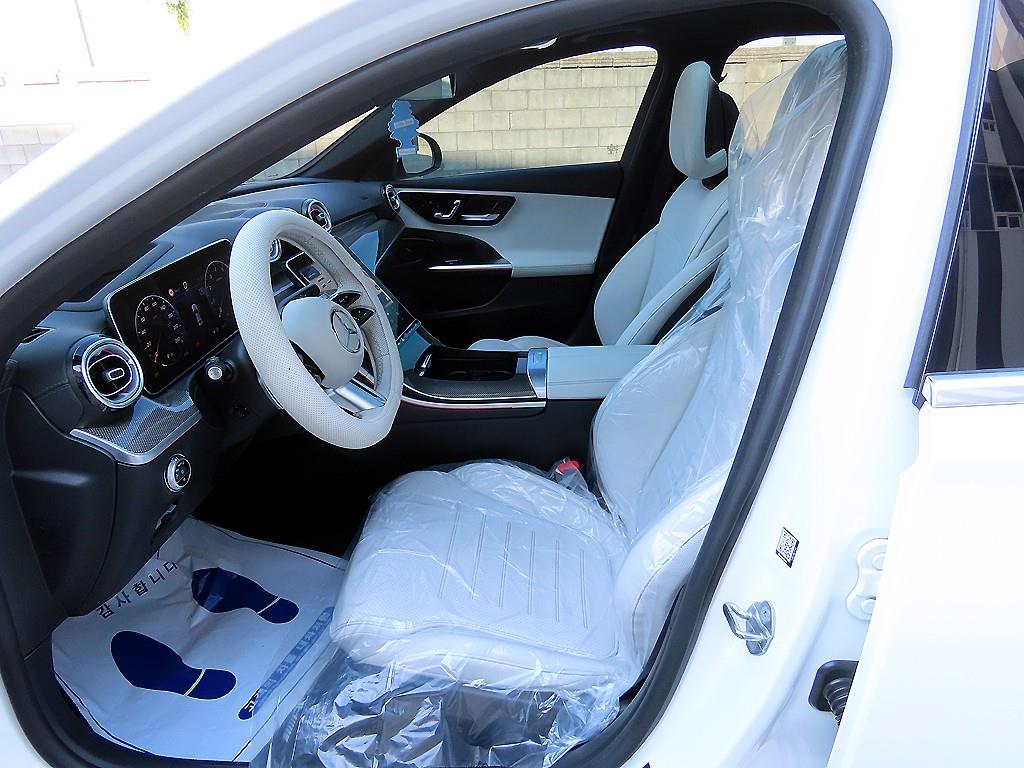 Mercedes Benz C Class - Vista 5