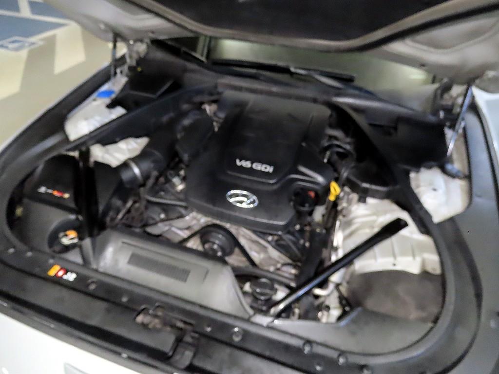 HYUNDAI Genesis 2014 Plateado - Importación desde Corea - HF Imports Iquique - Foto 18