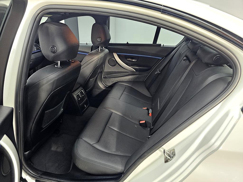 BMW 3 series - Vista 8