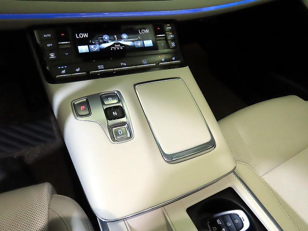 HYUNDAI Grandeur - Vista 12