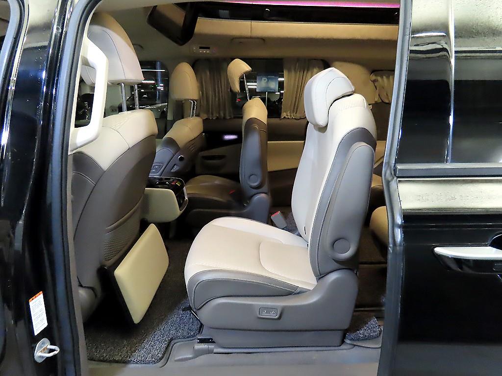 KIA Carnival - Vista 7