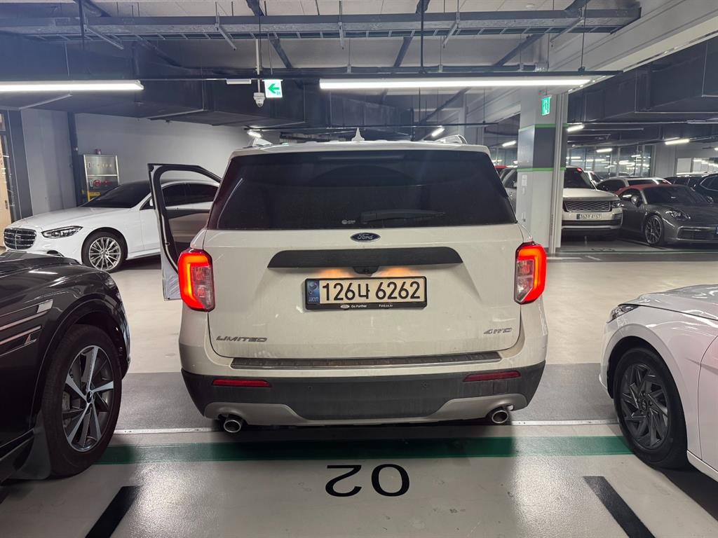 Ford Explorer - Vista 3