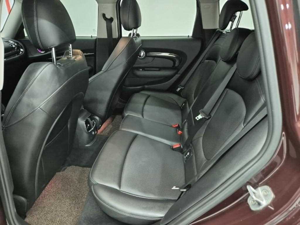 Mini Clubman - Vista 12