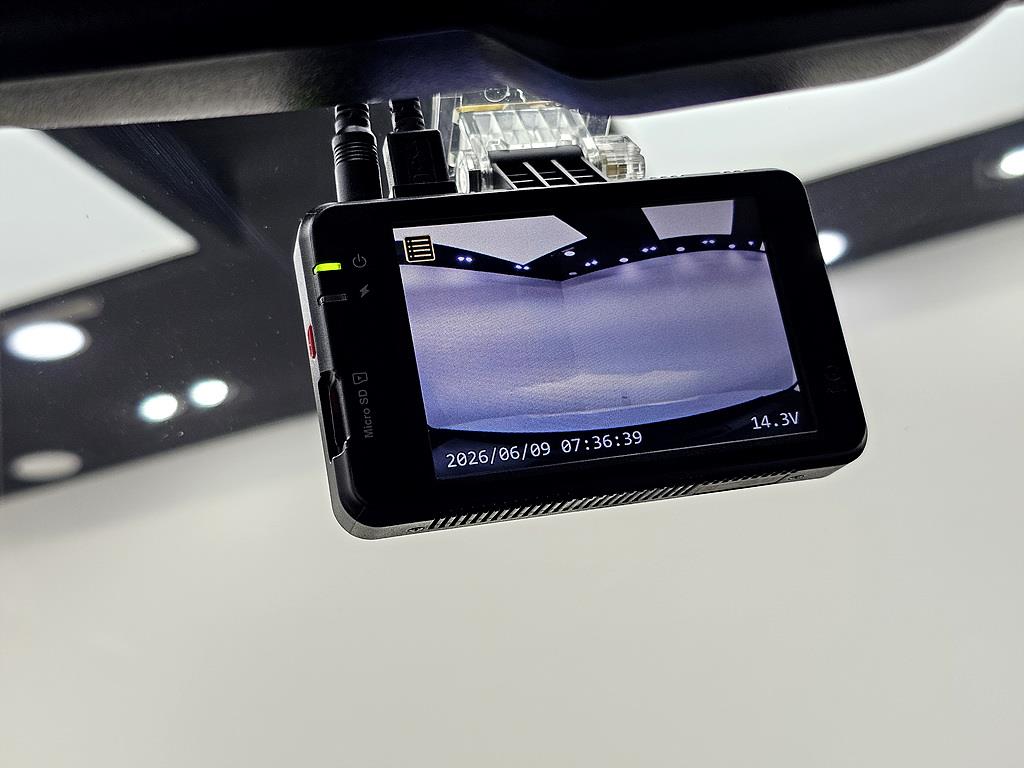 Lexus NX - Vista 11