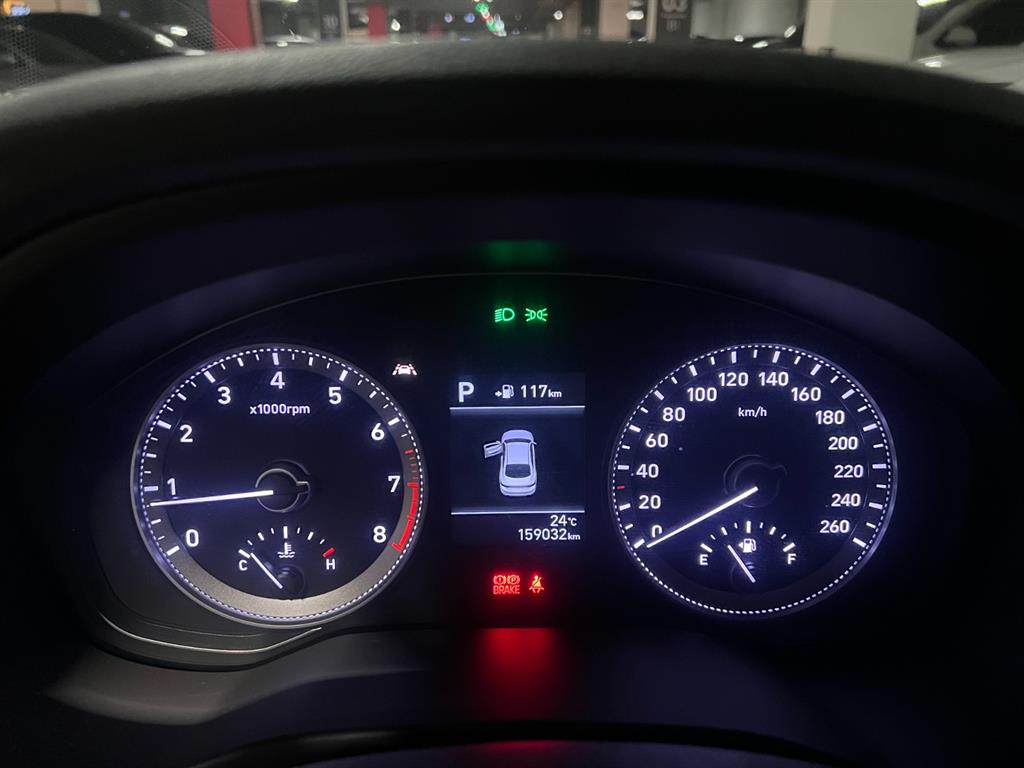 HYUNDAI Grandeur - Vista 5