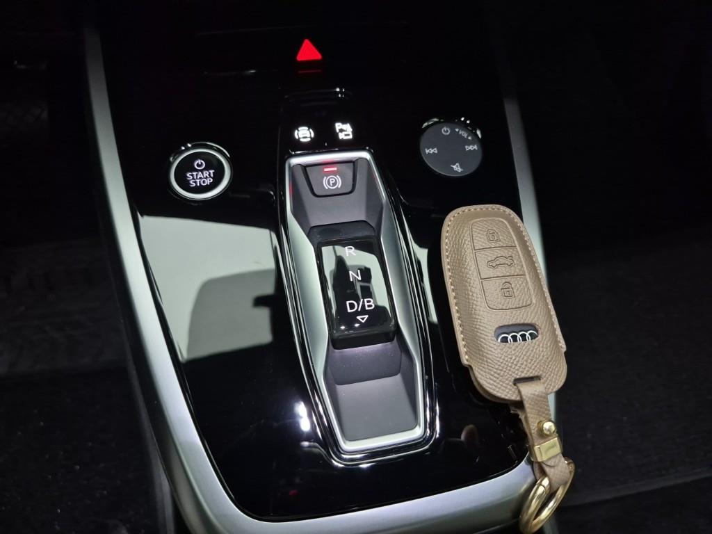 Audi Q4 - Vista 10