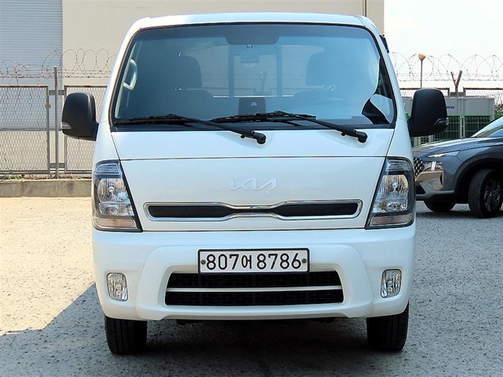 Small Truck Cargo (small) 2022 Blanco - Importación desde Corea - HF Imports Iquique - Foto 1